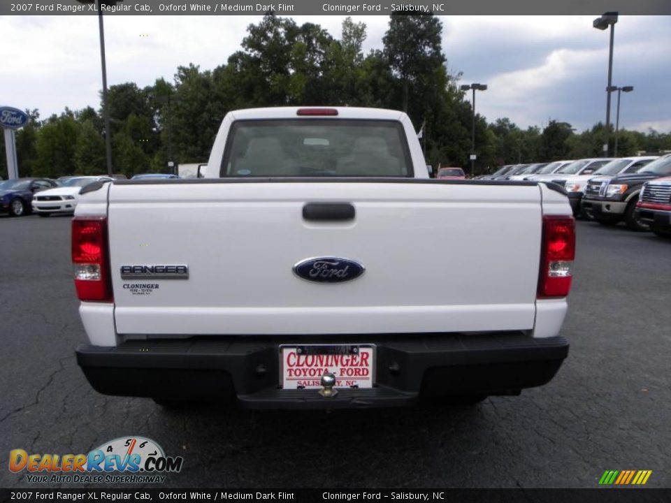 2007 Ford Ranger XL Regular Cab Oxford White / Medium Dark Flint Photo #4