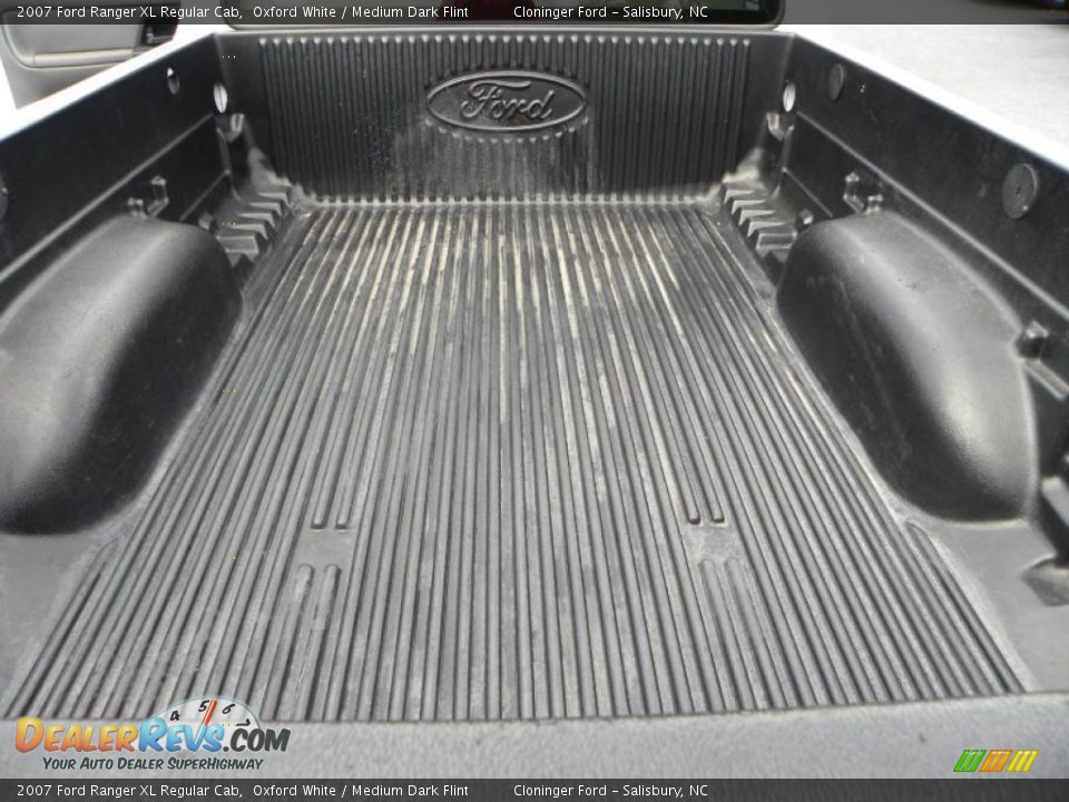 2007 Ford Ranger XL Regular Cab Oxford White / Medium Dark Flint Photo #11