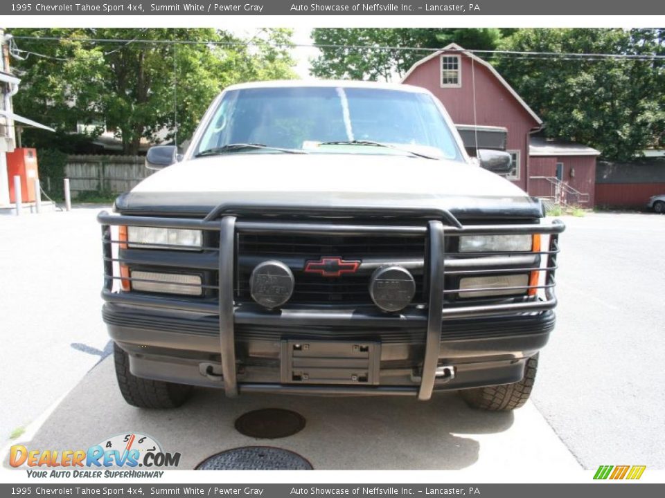 1995 Chevrolet Tahoe Sport 4x4 Summit White / Pewter Gray Photo #2