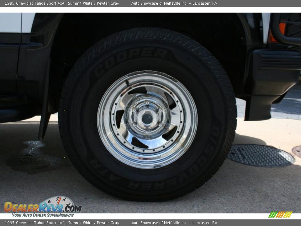 1995 Chevrolet Tahoe Sport 4x4 Summit White / Pewter Gray Photo #9