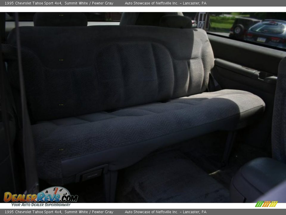 1995 Chevrolet Tahoe Sport 4x4 Summit White / Pewter Gray Photo #16