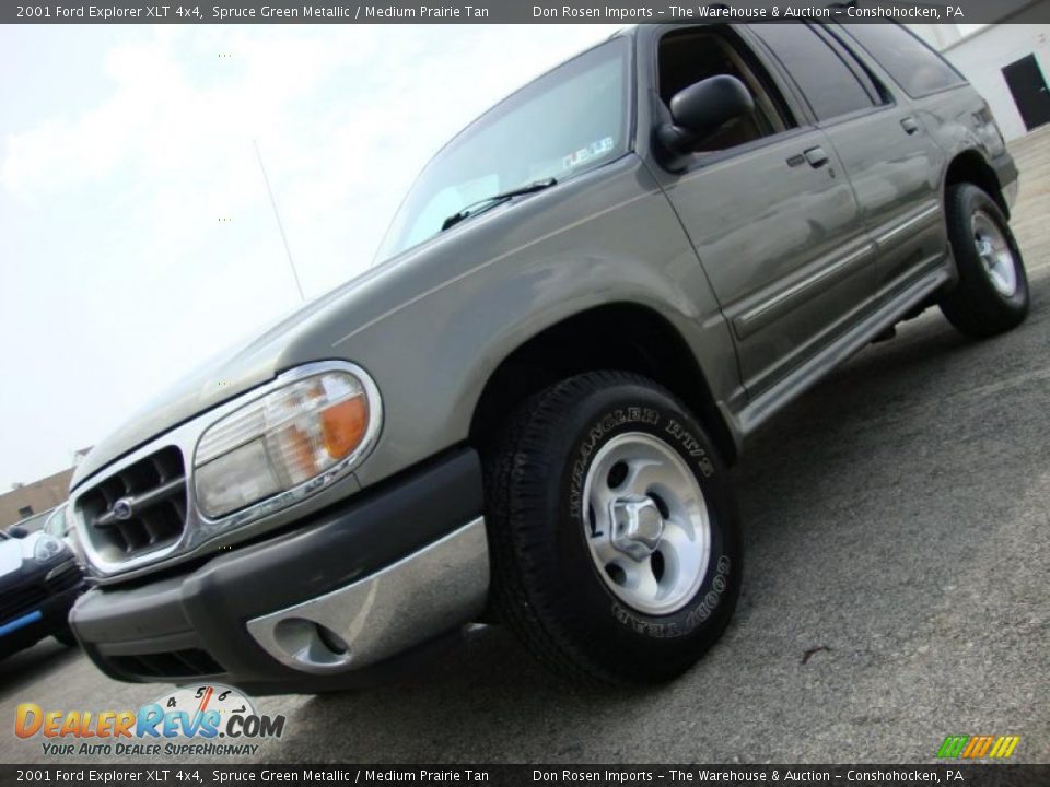 2001 Ford Explorer XLT 4x4 Spruce Green Metallic / Medium Prairie Tan Photo #1