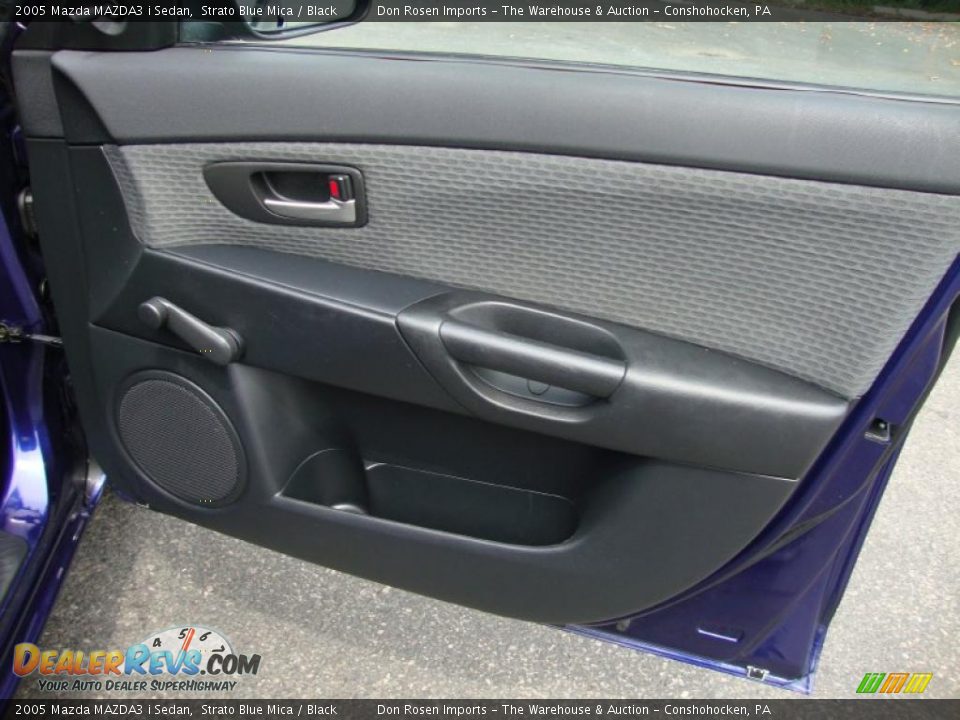 2005 Mazda MAZDA3 i Sedan Strato Blue Mica / Black Photo #20