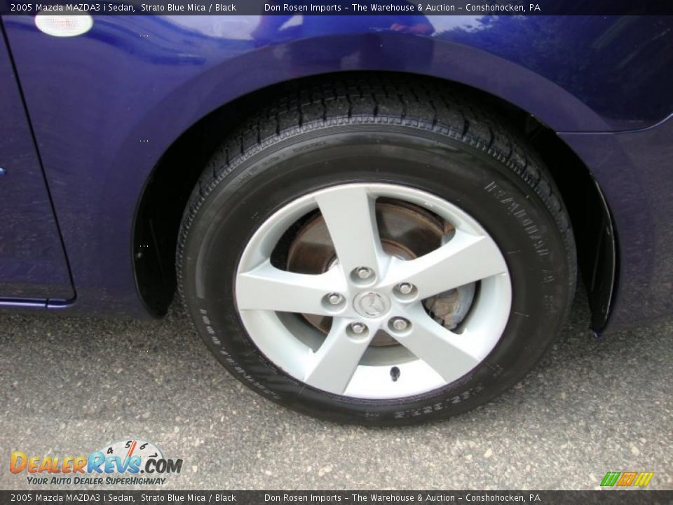 2005 Mazda MAZDA3 i Sedan Strato Blue Mica / Black Photo #29