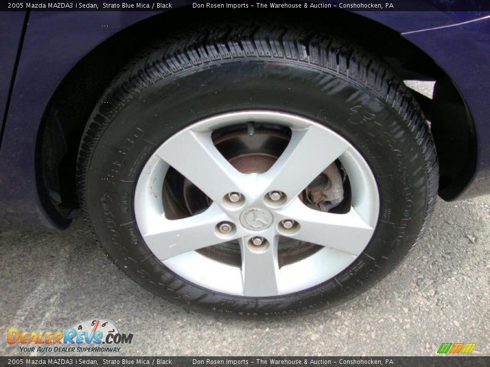 2005 Mazda MAZDA3 i Sedan Strato Blue Mica / Black Photo #36