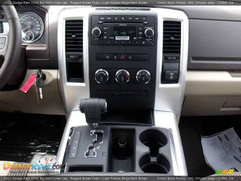 2011 Dodge Ram 1500 Big Horn Crew Cab Rugged Brown Pearl / Light Pebble Beige/Bark Brown Photo #16