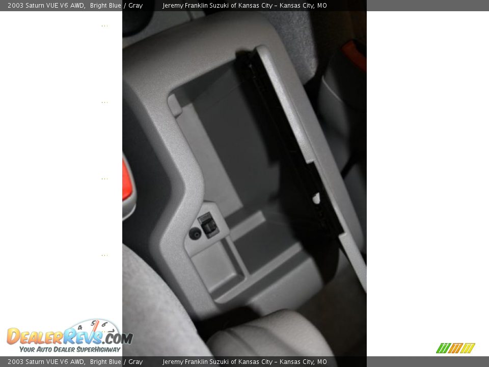 2003 Saturn VUE V6 AWD Bright Blue / Gray Photo #18