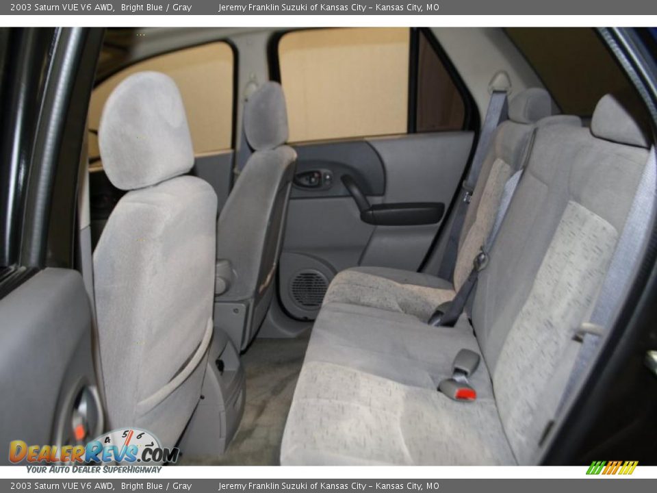 2003 Saturn VUE V6 AWD Bright Blue / Gray Photo #29