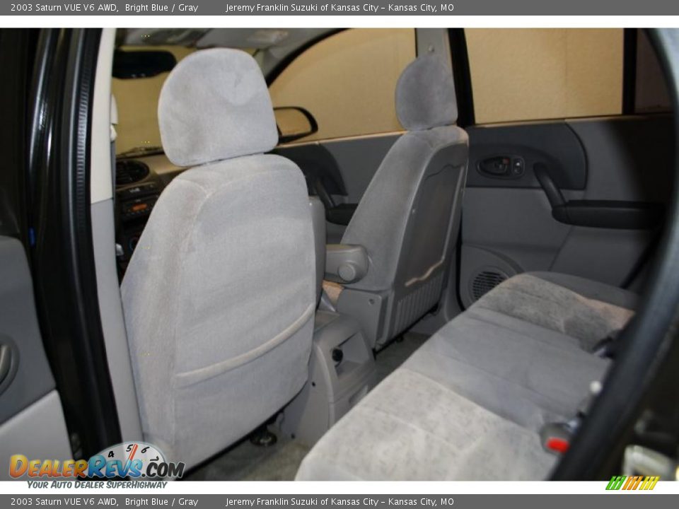 2003 Saturn VUE V6 AWD Bright Blue / Gray Photo #30