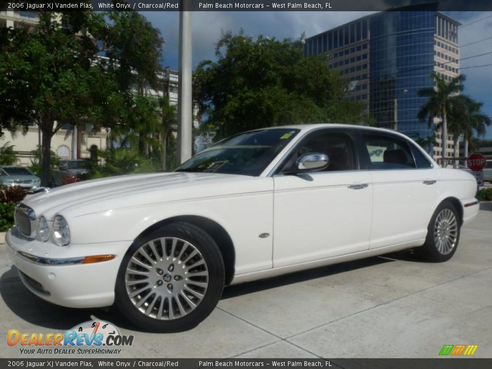 2006 Jaguar XJ Vanden Plas White Onyx / Charcoal/Red Photo #1