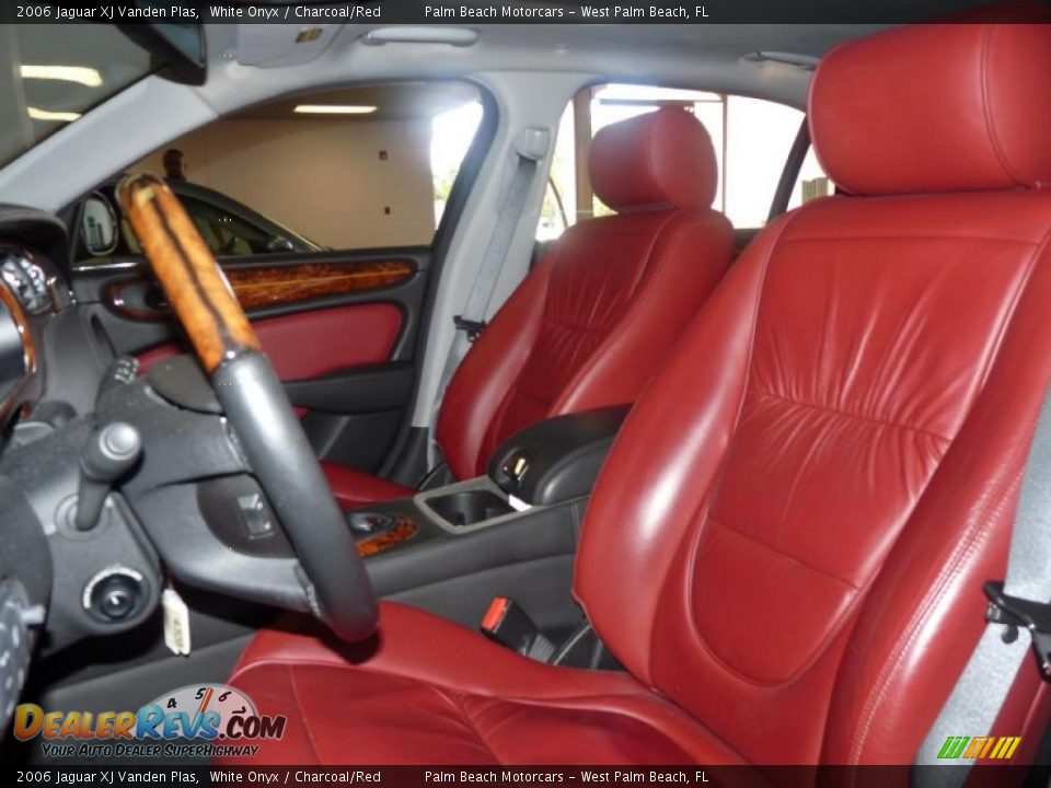 2006 Jaguar XJ Vanden Plas White Onyx / Charcoal/Red Photo #6