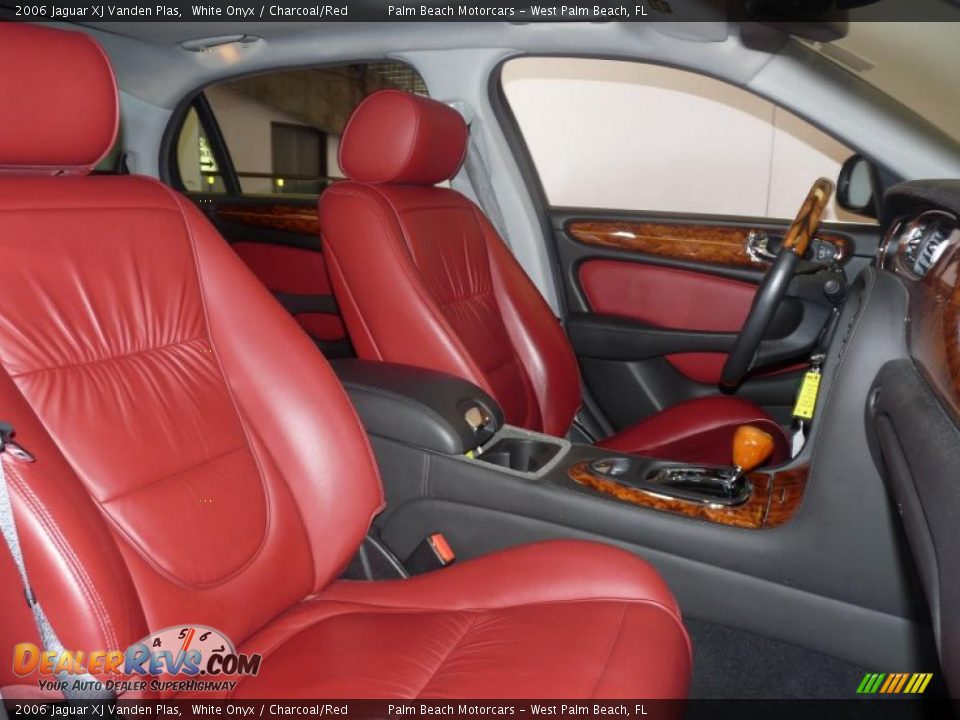 2006 Jaguar XJ Vanden Plas White Onyx / Charcoal/Red Photo #14