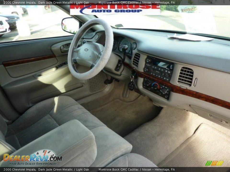 2000 Chevrolet Impala Dark Jade Green Metallic / Light Oak Photo #24