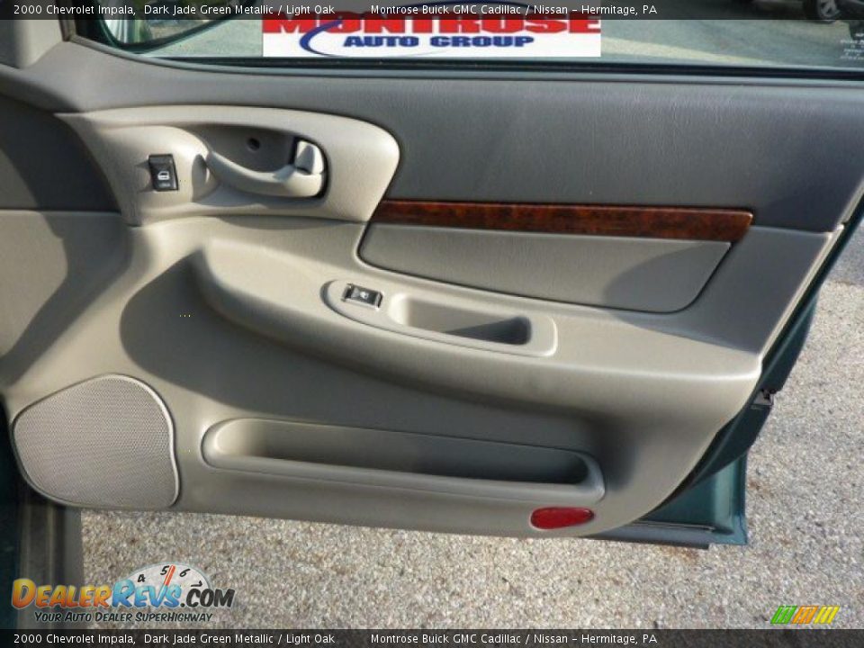 2000 Chevrolet Impala Dark Jade Green Metallic / Light Oak Photo #26