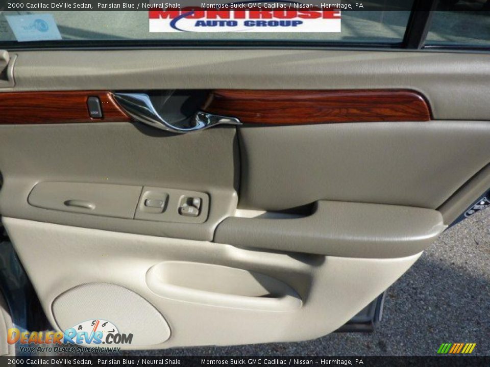 2000 Cadillac DeVille Sedan Parisian Blue / Neutral Shale Photo #24