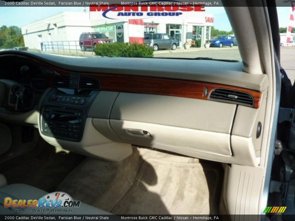 2000 Cadillac DeVille Sedan Parisian Blue / Neutral Shale Photo #26