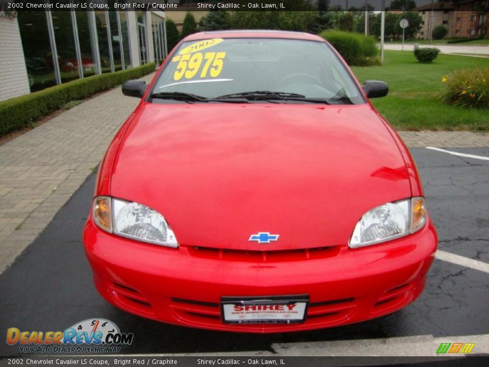 2002 Chevrolet Cavalier LS Coupe Bright Red / Graphite Photo #2
