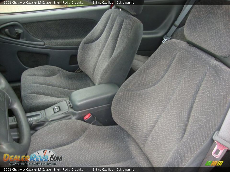 2002 Chevrolet Cavalier LS Coupe Bright Red / Graphite Photo #10