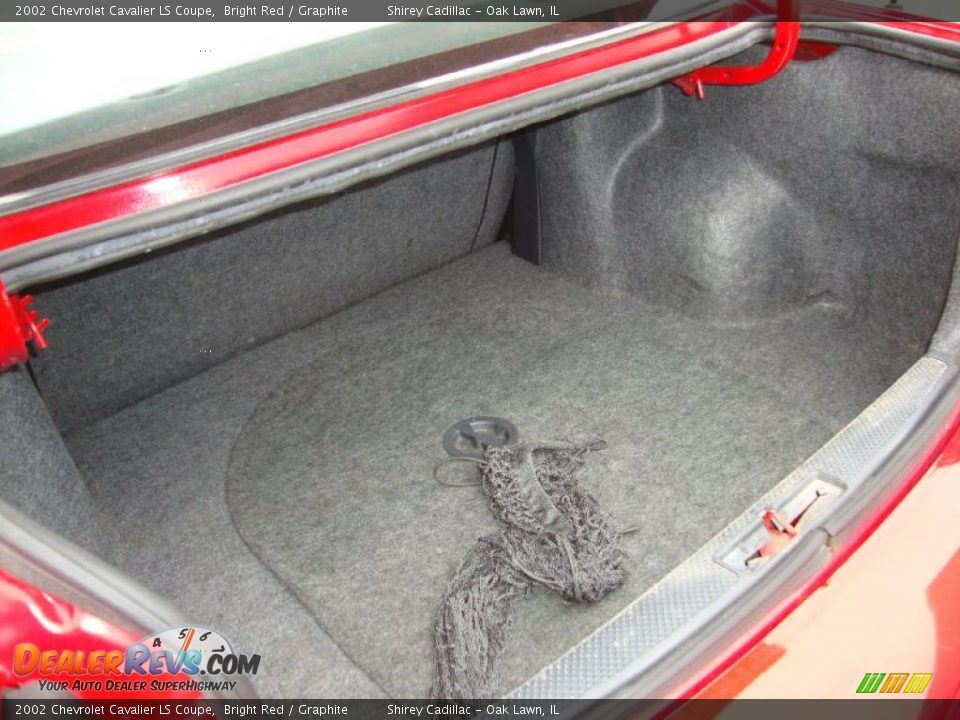 2002 Chevrolet Cavalier LS Coupe Bright Red / Graphite Photo #13