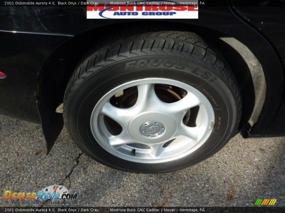 2001 Oldsmobile Aurora 4.0 Black Onyx / Dark Gray Photo #11