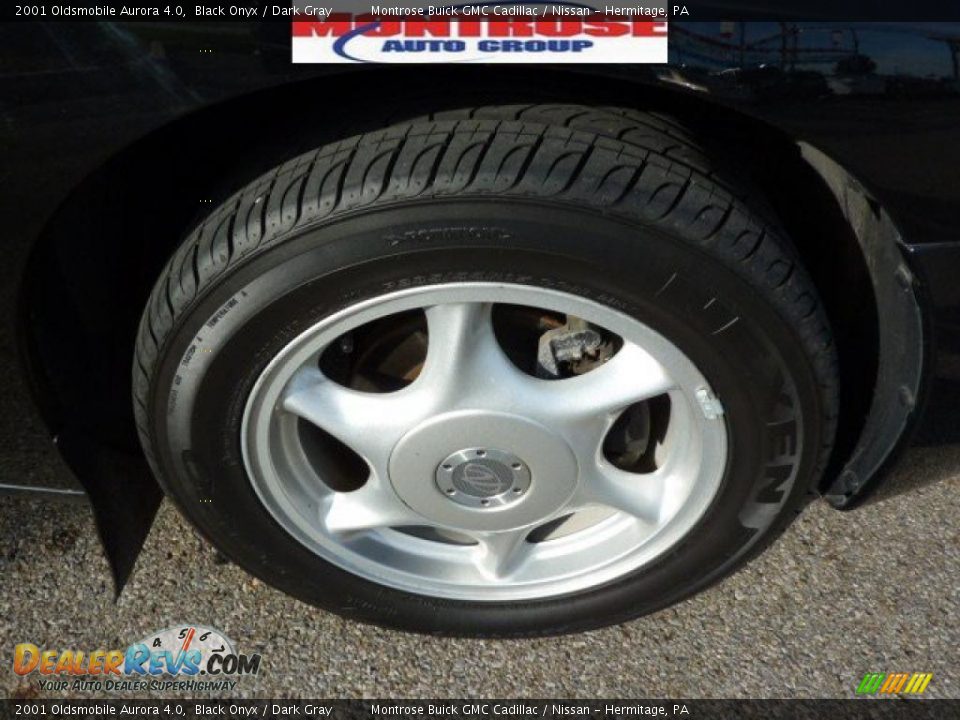 2001 Oldsmobile Aurora 4.0 Black Onyx / Dark Gray Photo #12
