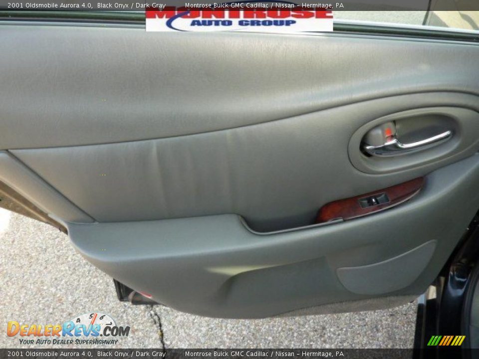 2001 Oldsmobile Aurora 4.0 Black Onyx / Dark Gray Photo #21