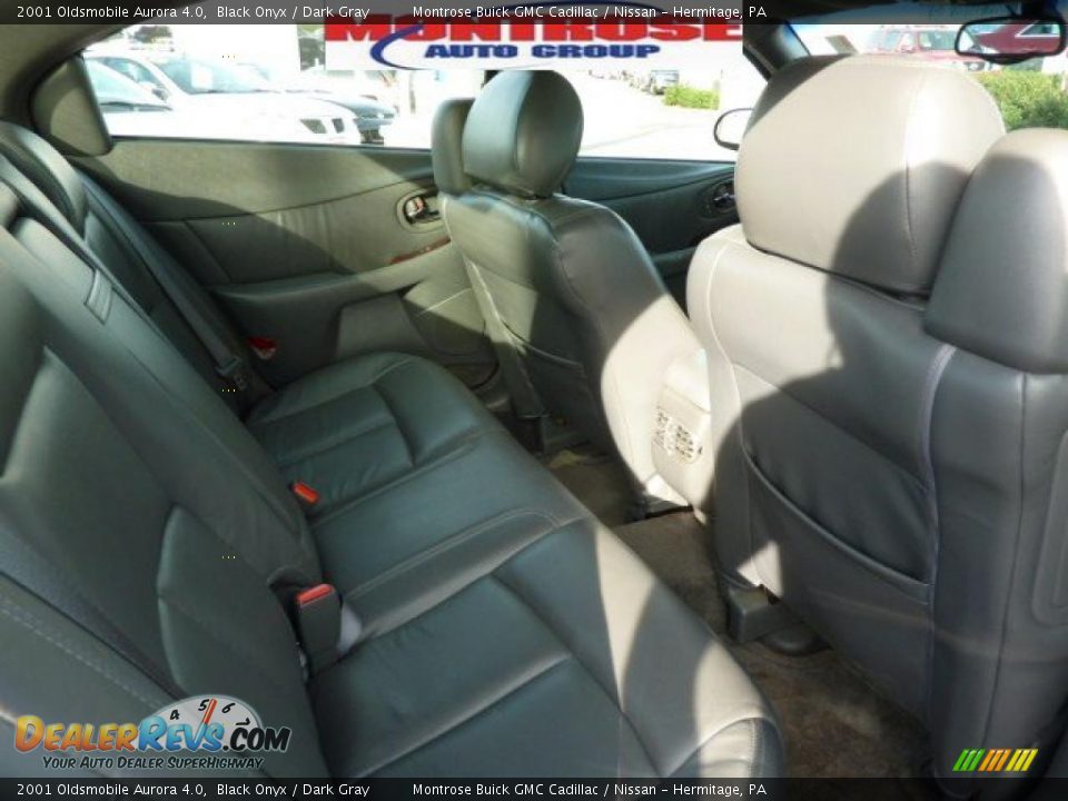 2001 Oldsmobile Aurora 4.0 Black Onyx / Dark Gray Photo #23