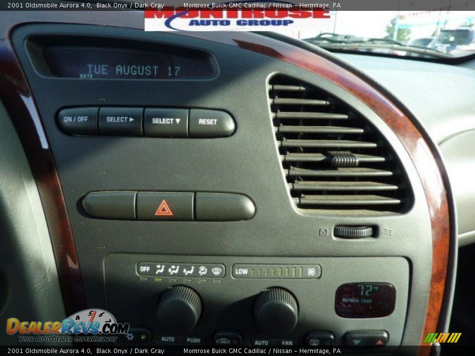 2001 Oldsmobile Aurora 4.0 Black Onyx / Dark Gray Photo #27