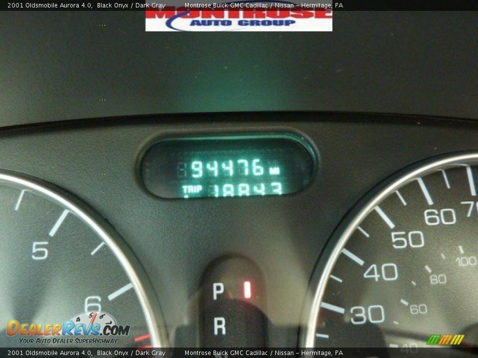 2001 Oldsmobile Aurora 4.0 Black Onyx / Dark Gray Photo #30