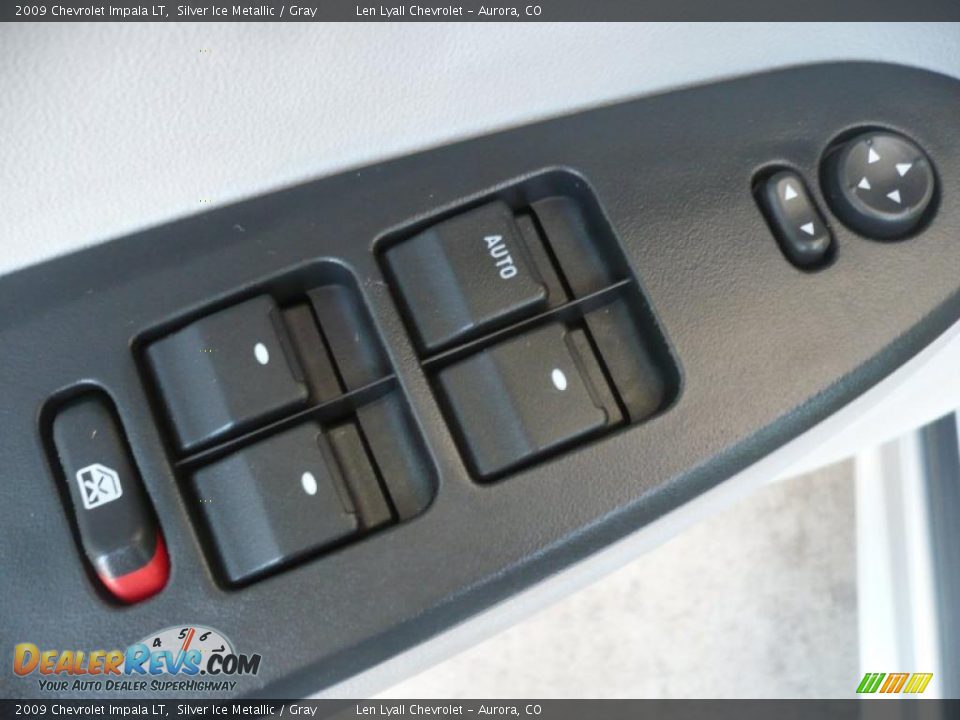 2009 Chevrolet Impala LT Silver Ice Metallic / Gray Photo #8