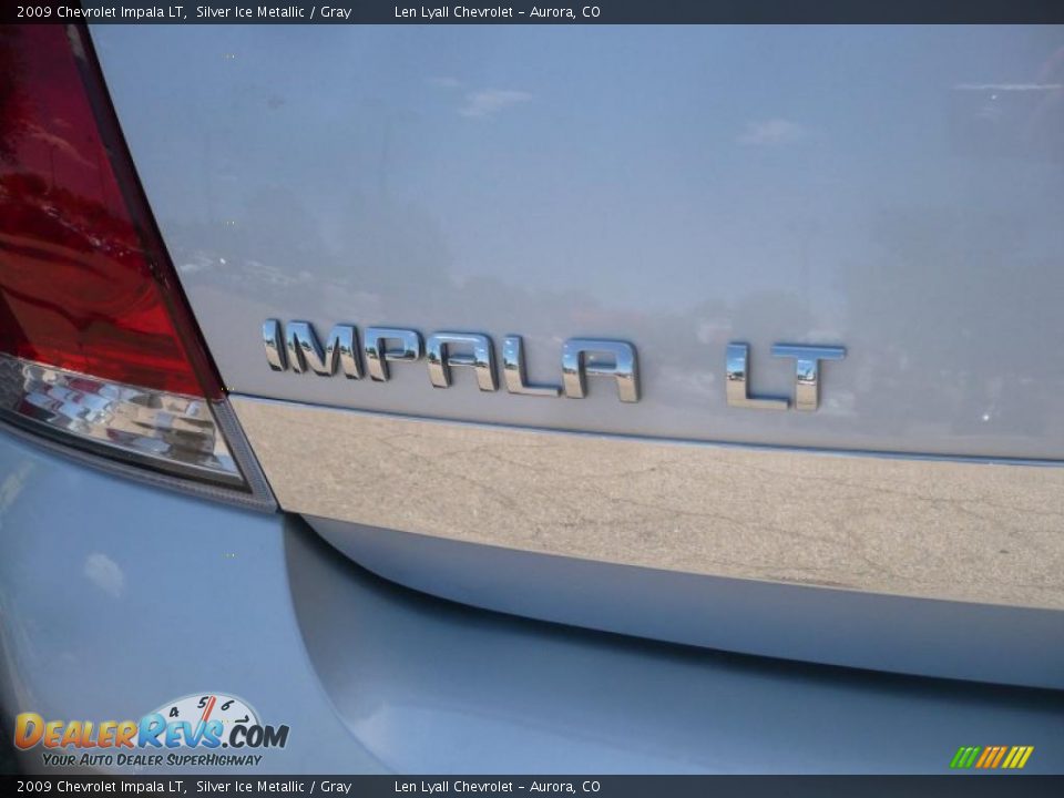 2009 Chevrolet Impala LT Silver Ice Metallic / Gray Photo #12