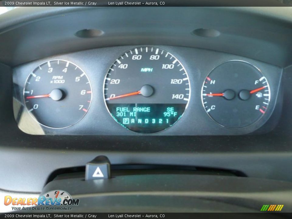 2009 Chevrolet Impala LT Silver Ice Metallic / Gray Photo #24