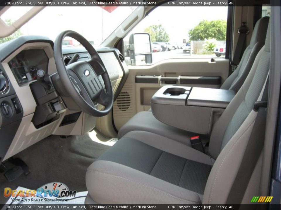 2009 Ford F250 Super Duty XLT Crew Cab 4x4 Dark Blue Pearl Metallic / Medium Stone Photo #12