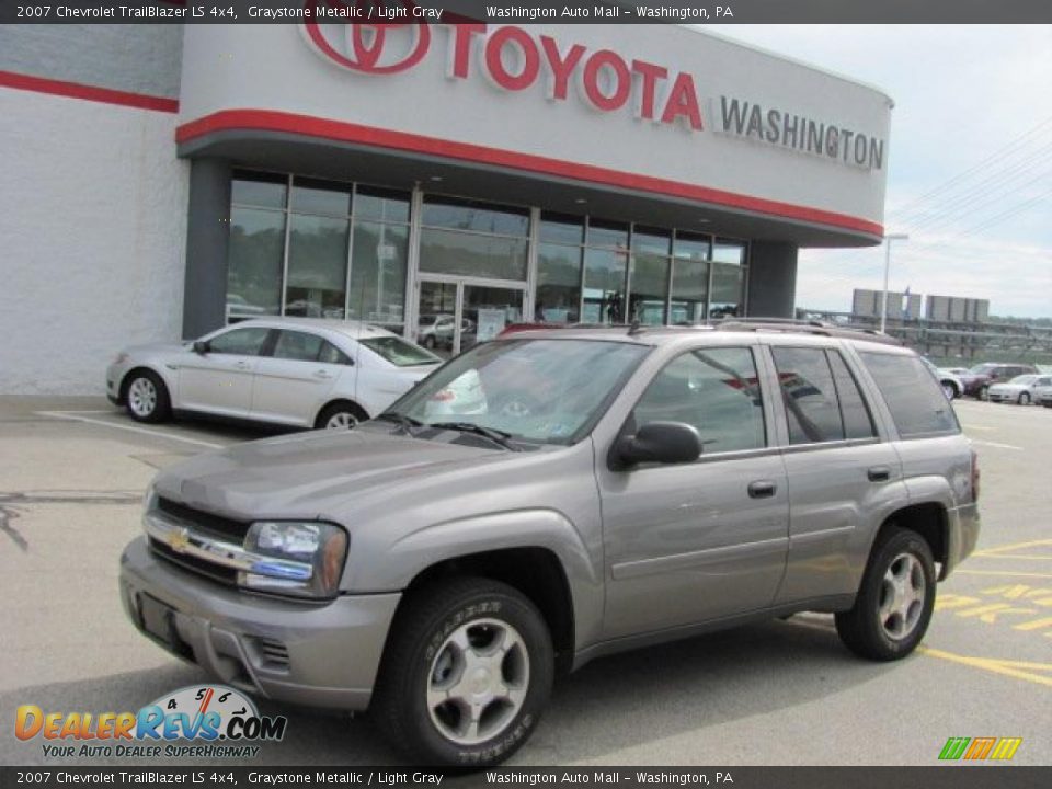 2007 Chevrolet TrailBlazer LS 4x4 Graystone Metallic / Light Gray Photo #1