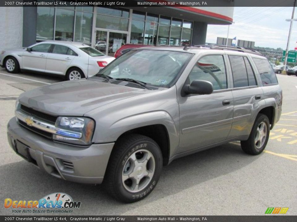 2007 Chevrolet TrailBlazer LS 4x4 Graystone Metallic / Light Gray Photo #2