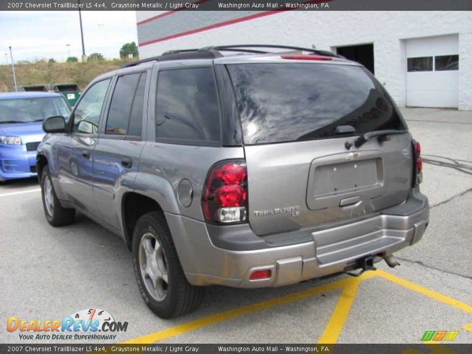 2007 Chevrolet TrailBlazer LS 4x4 Graystone Metallic / Light Gray Photo #5