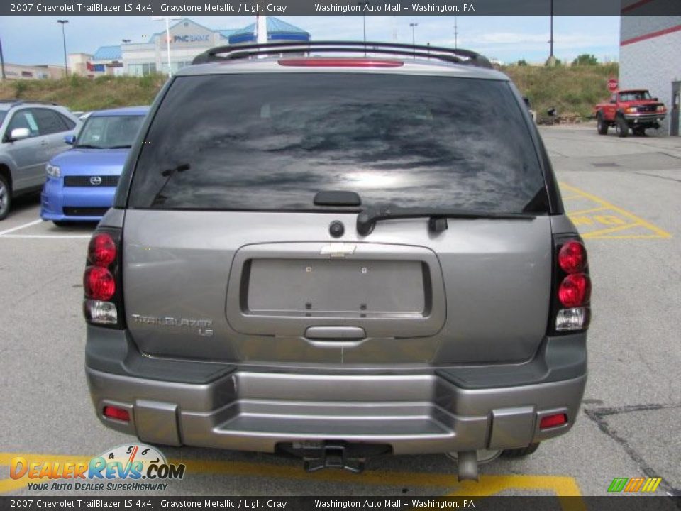 2007 Chevrolet TrailBlazer LS 4x4 Graystone Metallic / Light Gray Photo #6
