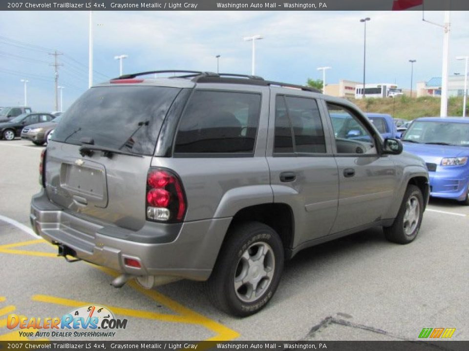 2007 Chevrolet TrailBlazer LS 4x4 Graystone Metallic / Light Gray Photo #7
