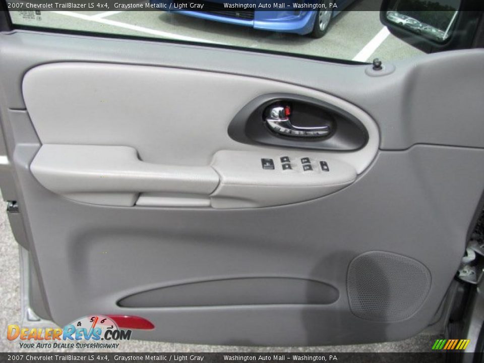 2007 Chevrolet TrailBlazer LS 4x4 Graystone Metallic / Light Gray Photo #12