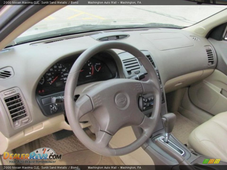 2000 Nissan Maxima GLE Sunlit Sand Metallic / Blond Photo #12