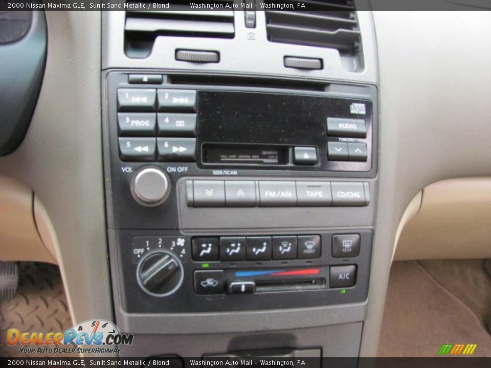 2000 Nissan Maxima GLE Sunlit Sand Metallic / Blond Photo #16