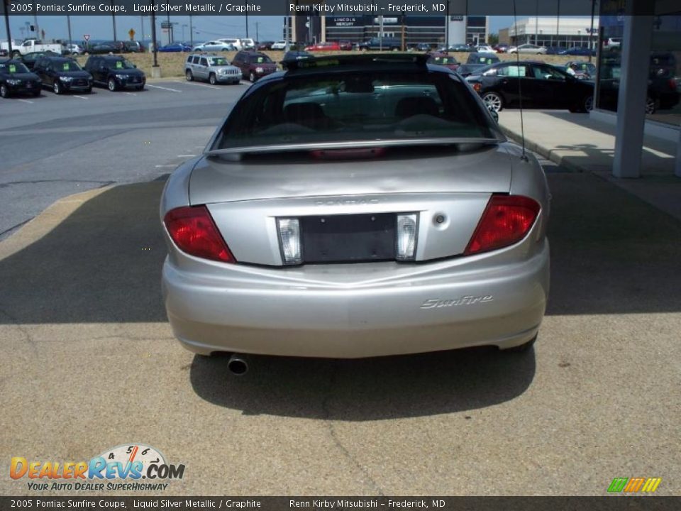 2005 Pontiac Sunfire Coupe Liquid Silver Metallic / Graphite Photo #15