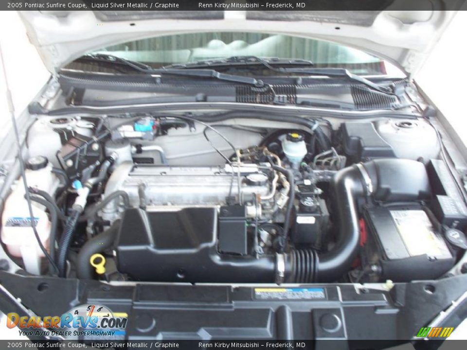 2005 Pontiac Sunfire Coupe Liquid Silver Metallic / Graphite Photo #18