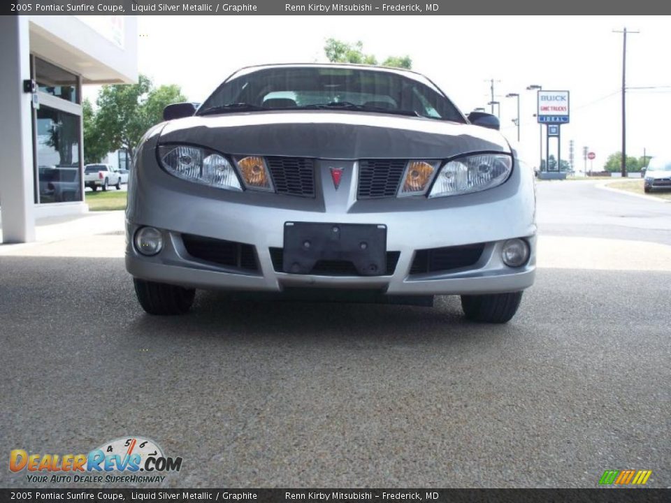 2005 Pontiac Sunfire Coupe Liquid Silver Metallic / Graphite Photo #20