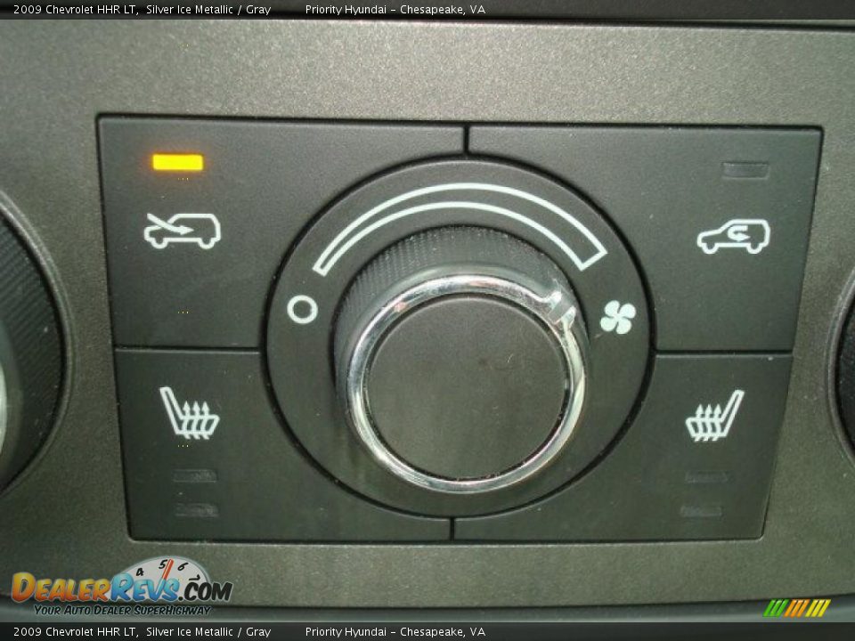 2009 Chevrolet HHR LT Silver Ice Metallic / Gray Photo #17