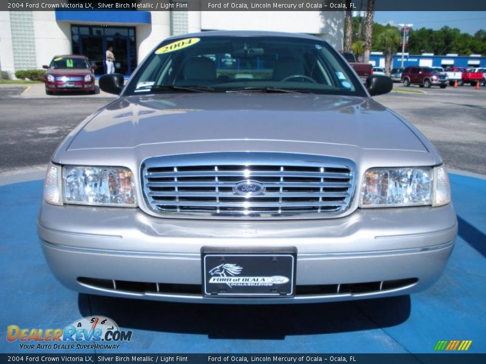 2004 Ford Crown Victoria LX Silver Birch Metallic / Light Flint Photo #8
