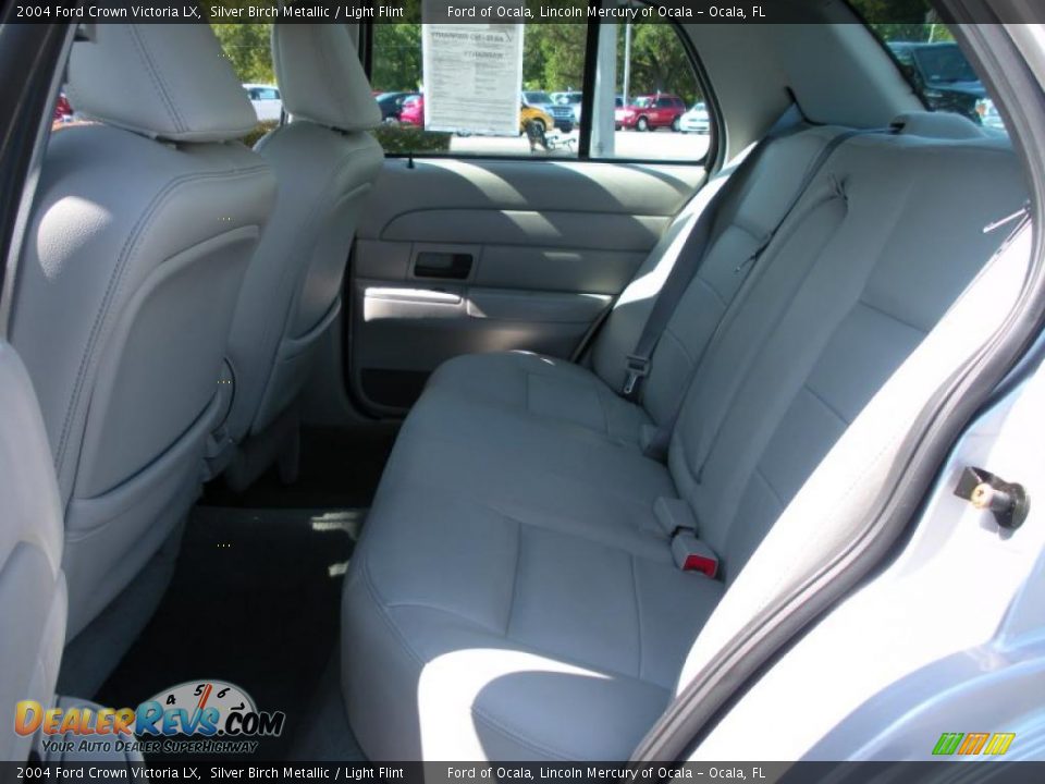 2004 Ford Crown Victoria LX Silver Birch Metallic / Light Flint Photo #13