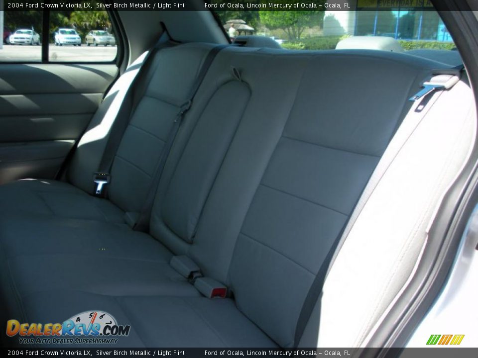 2004 Ford Crown Victoria LX Silver Birch Metallic / Light Flint Photo #14
