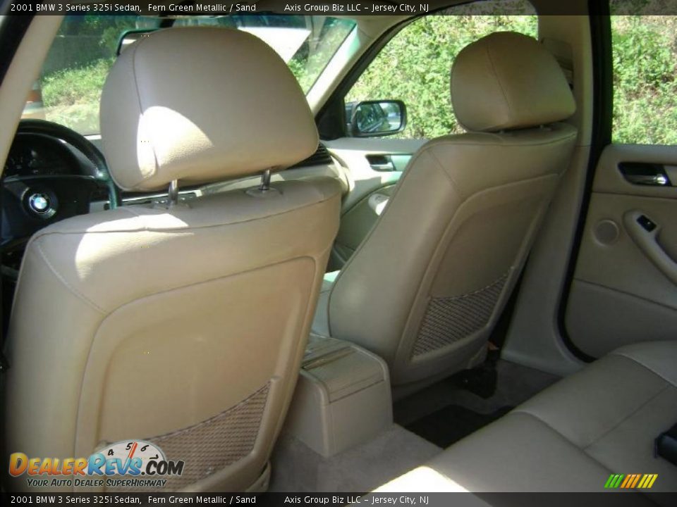 2001 BMW 3 Series 325i Sedan Fern Green Metallic / Sand Photo #11