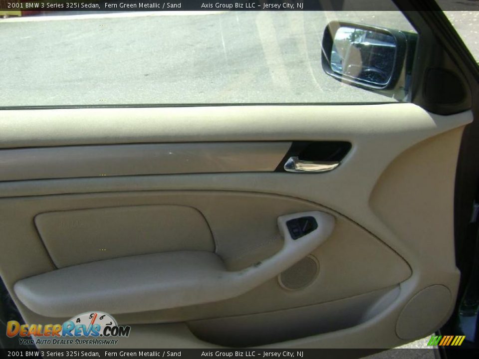 2001 BMW 3 Series 325i Sedan Fern Green Metallic / Sand Photo #13